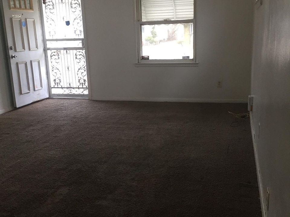 1st image of 3578 E 135th St