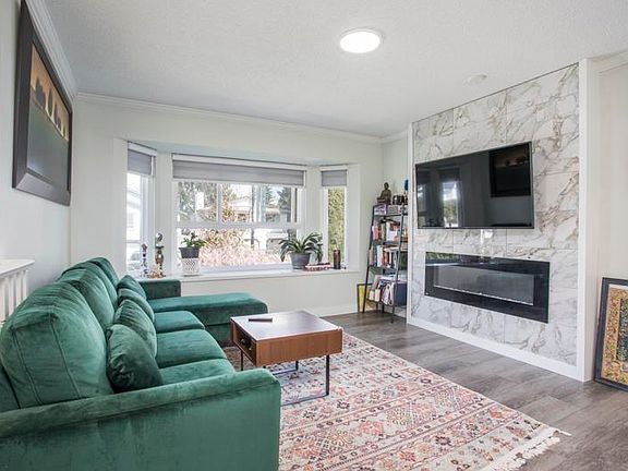 4th image of 20444 Dale Dr