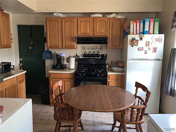 3rd image of 131 E Matson Ave #33