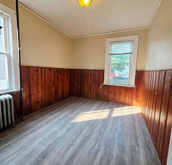 23 Maple Pl — Photo 4