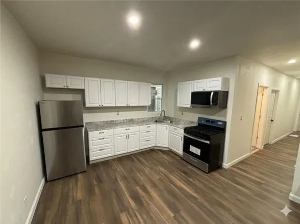 693 3rd St Unit 1, Albany, NY 12206