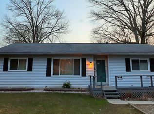 48354 Mallard Dr, Chesterfield, MI 48047