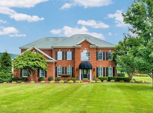 2750 Big Valley Dr, Draper, VA 24324
