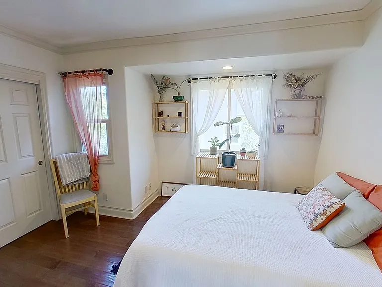 1318 San Andres St #C — Photo 15