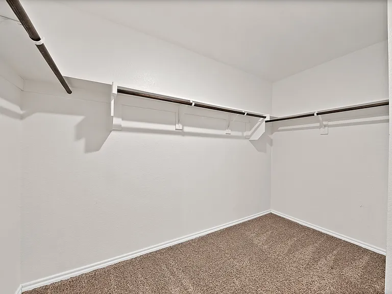 1311 Emi Kate Ln — Photo 35