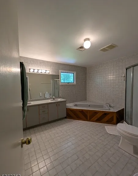 76 Stryker Ct — Photo 7