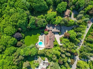 50 Park Lane Cir, Toronto, ON M3C 2N2