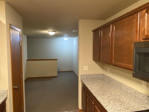 W206N16015 Stonebrook Dr #15