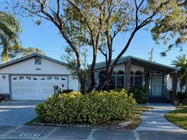 4083 Avenida Del Tura, North Fort Myers, FL 33903