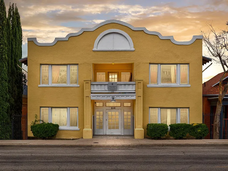 Sunset Heights - 610 Prospect Street — Photo 11