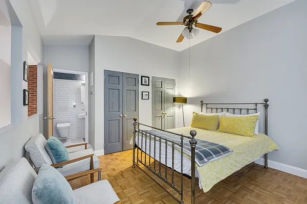 Rented by Compass | media 9