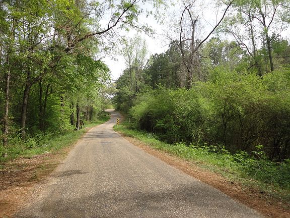 2nd image of 2409 Lee Dr SE