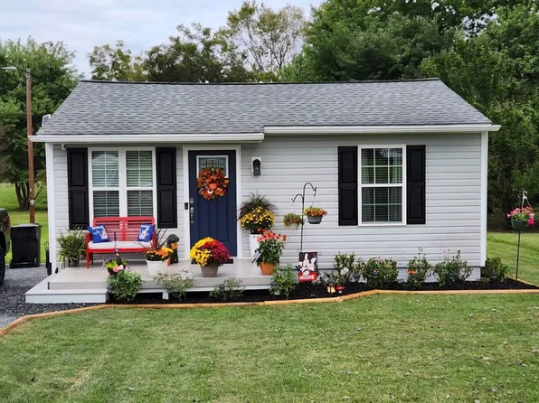 1205 Jackson St, Burlington, NC 27217