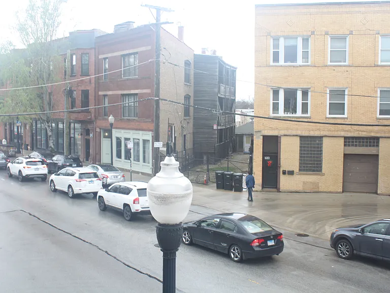 2025 W 35th St #2F — Photo 21