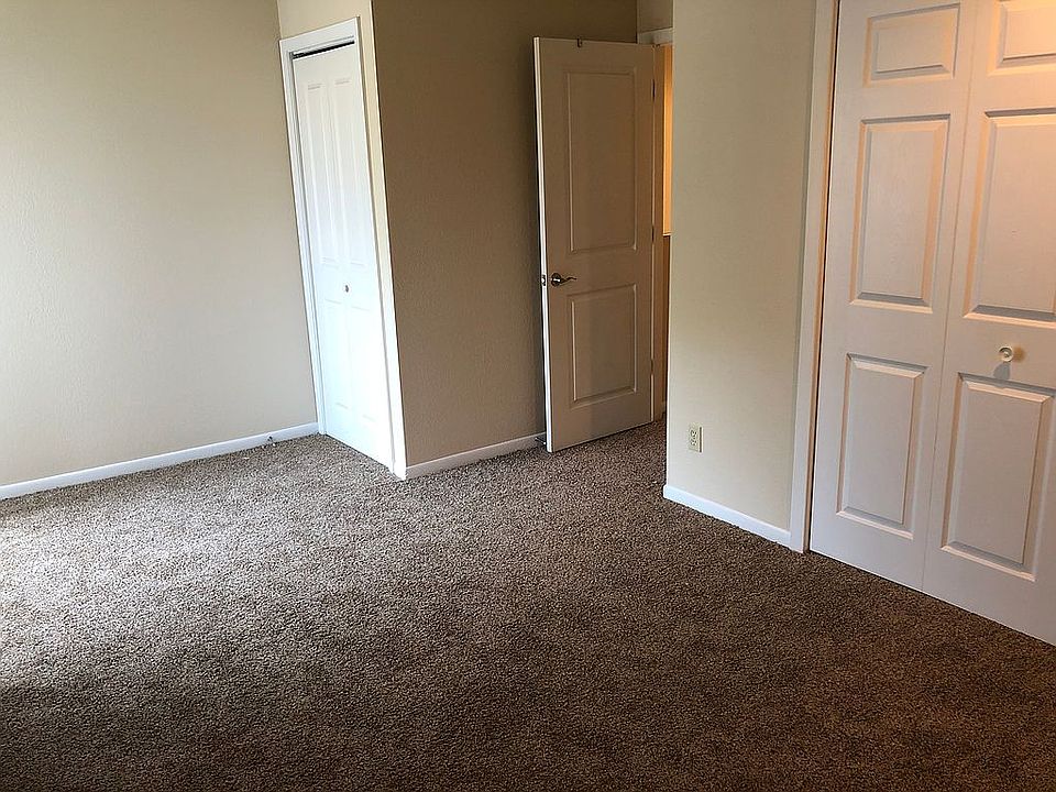 1st image of 1706 E 97th St #1706