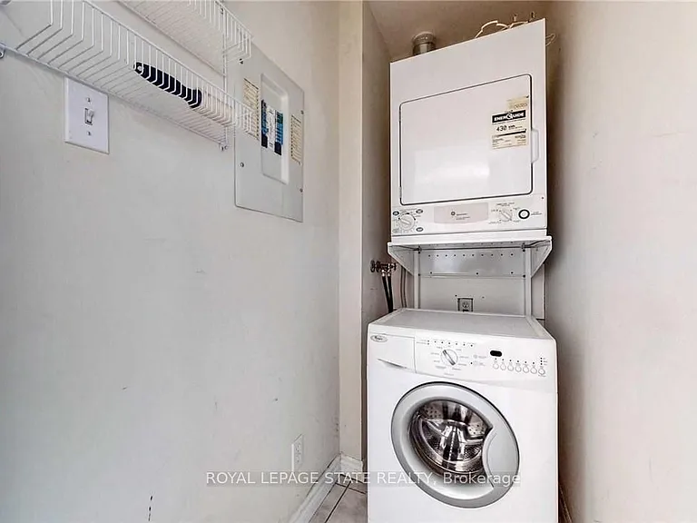 135 James St S #608 — Photo 28