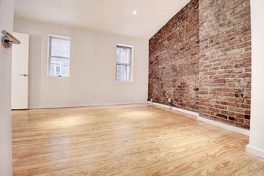 Rented by Urbane Brokerage