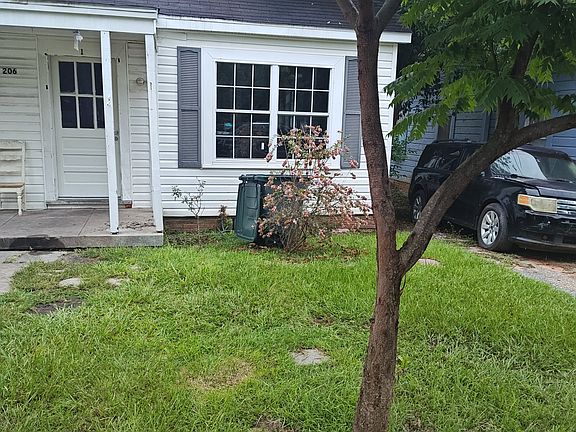 5th image of 206 N Herring St #1
