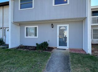 7 Carolina Ct, Sterling, VA 20164