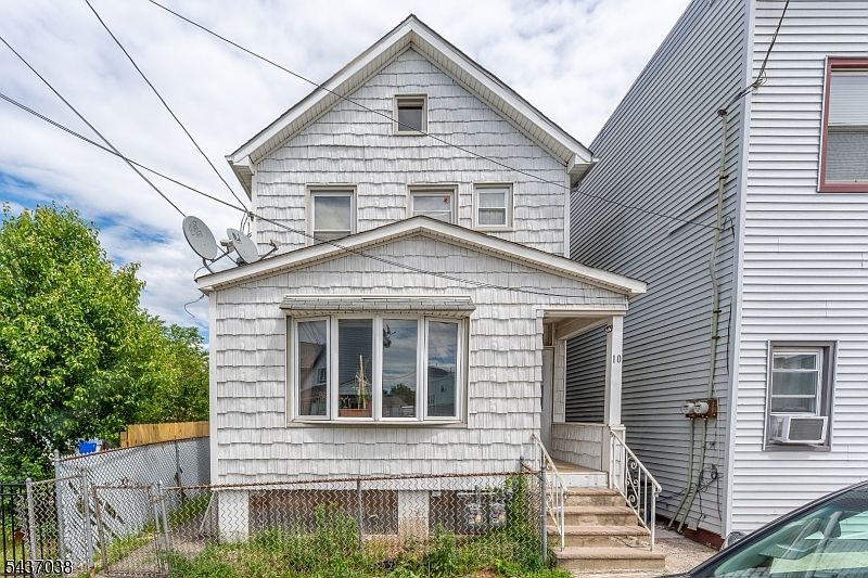 1st image of 10 John St