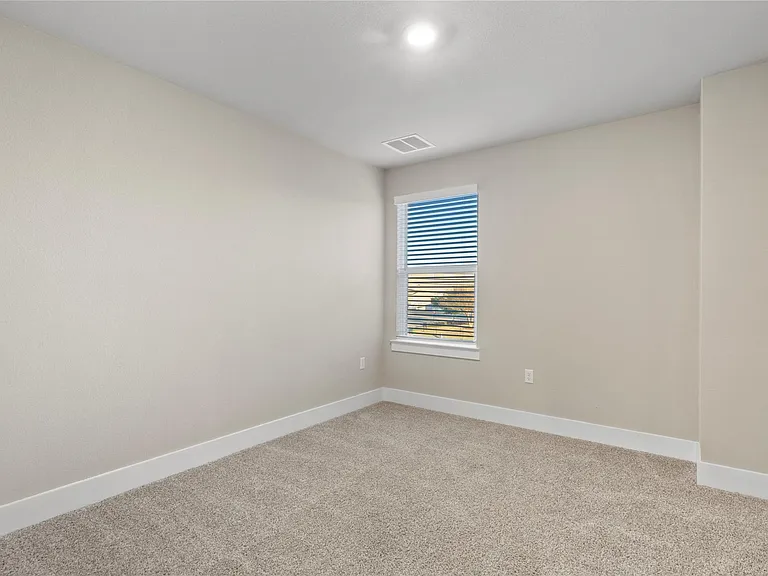 15701 Oglethorpe Dr #100 — Photo 25
