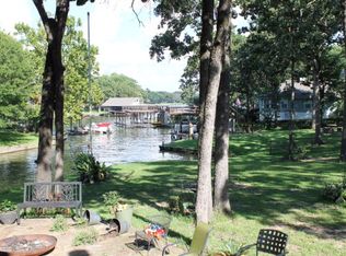 110 Punto Pescader St, Gun Barrel City, TX 75156