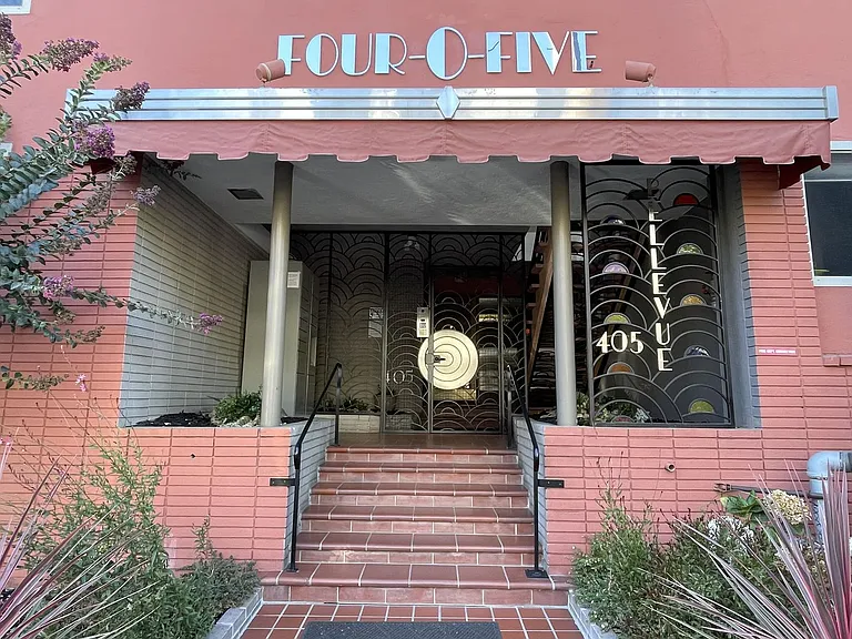 FourOFive Bellevue — Photo 4