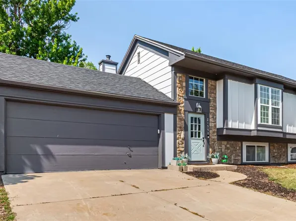 21550 E Alamo Place, Centennial, CO 80015