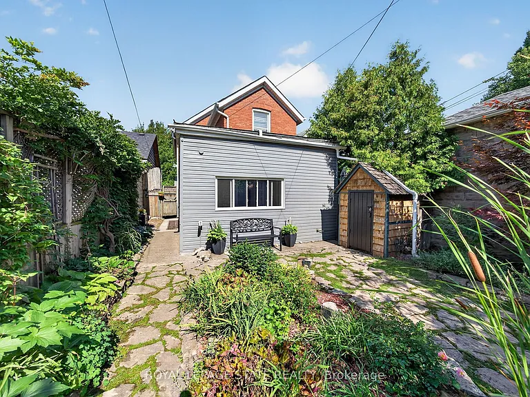 171 Emerald St S — Photo 40