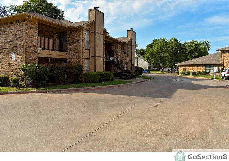 1st image of 1939 Cranford Dr APT 203