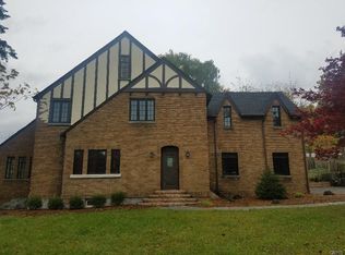 325 Barrington Rd, Syracuse, NY 13214