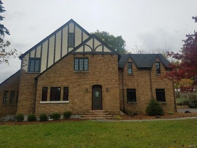 325 Barrington Rd, Syracuse, NY, 13214