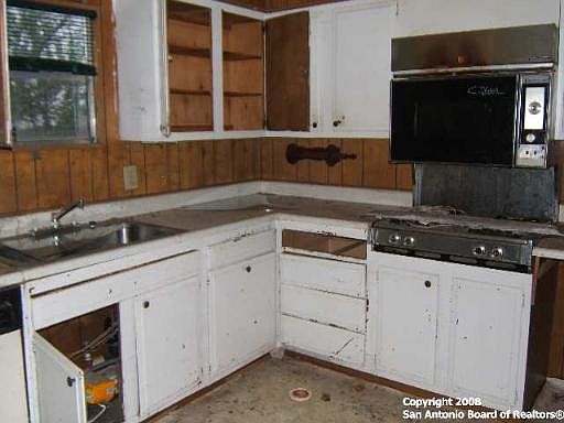 2nd image of 11433 Persimmon Gap