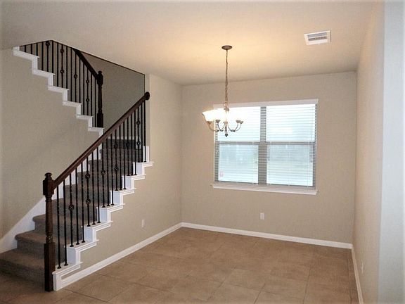 4th image of 9700 Sydney Marilyn Ln