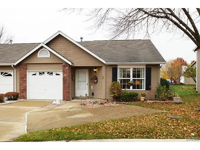 4818 Shirley Ridge Ct photo 1