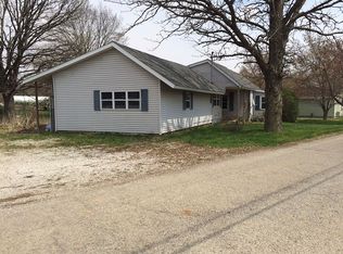 1587 W South Rd, Delphi, IN 46923
