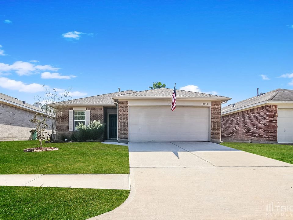 1st image of 12118 English Brook Cir