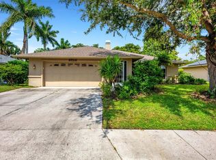 6526 68th St E, Bradenton, FL 34203
