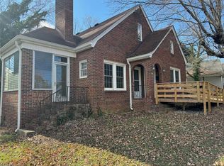 906 Circle Dr, High Point, NC 27262