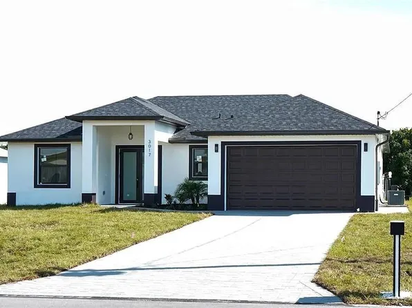 3017 4th St W, Lehigh Acres, FL 33971