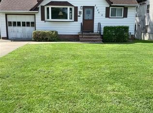 2248 Rockefeller Rd, Wickliffe, OH 44092