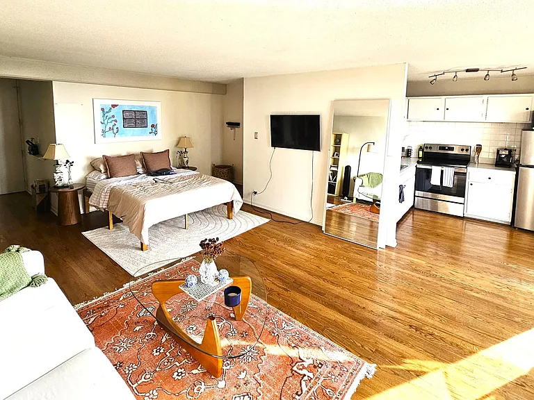 1340 N Dearborn St #15F — Photo 5