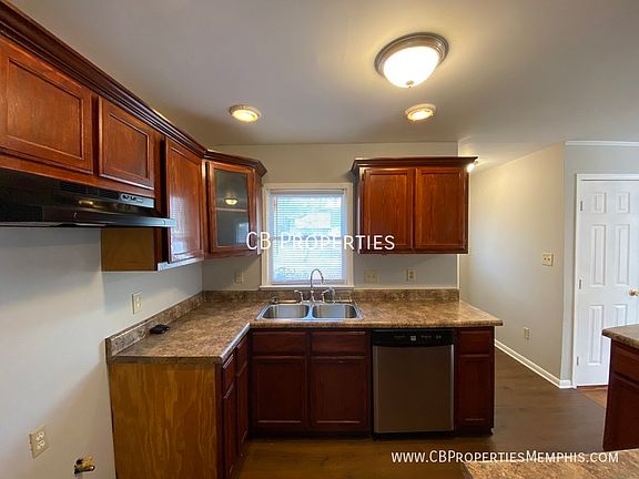 4th image of 3660 Philsdale Ave