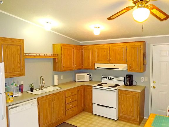 5th image of 42104 NE 121st Ave
