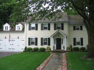 6 Sunny Brae Pl, Bronxville, NY 10708