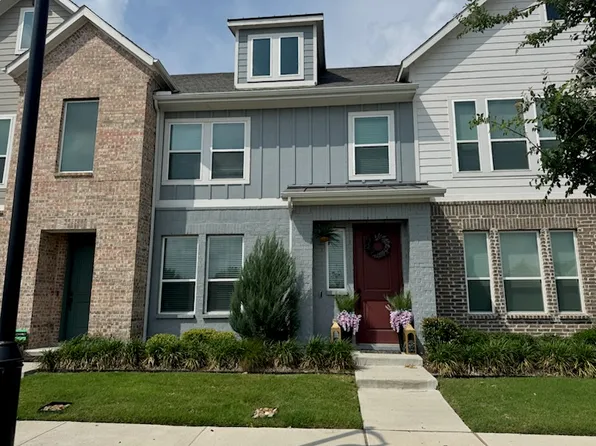 4429 Union St, North Richland Hills, TX 76180
