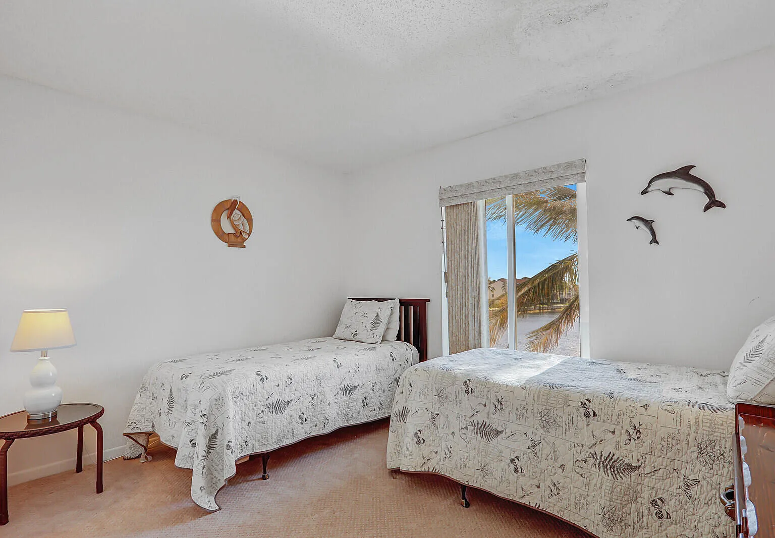 2 bed, 1090 sqft, $3,200 — Photo 4