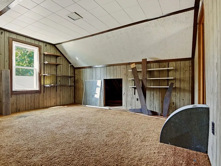 2020 Thorne Pl — Photo 12