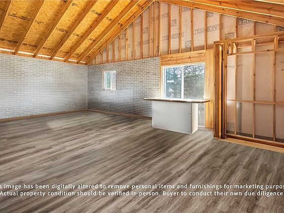 3rd image of 75 Meadow Ridge Ln