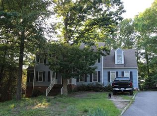 3202 Ludgate Rd, Chester, VA 23831